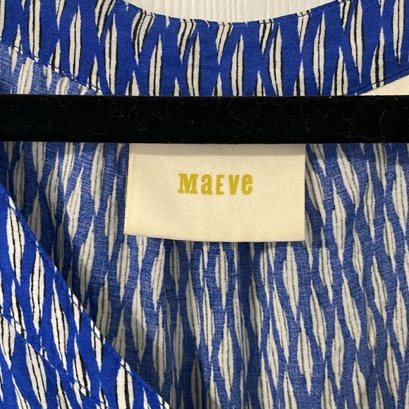 Maeve by Anthropologie Flowy Ruffled Blue/White Blouse With Buttons Size Small - Picture 2 of 8